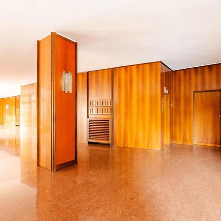 Luxury 2 Bedroom Apartament, Close To San Siro, Fiera And 10 Min Metro To Duomo Милан Экстерьер фото