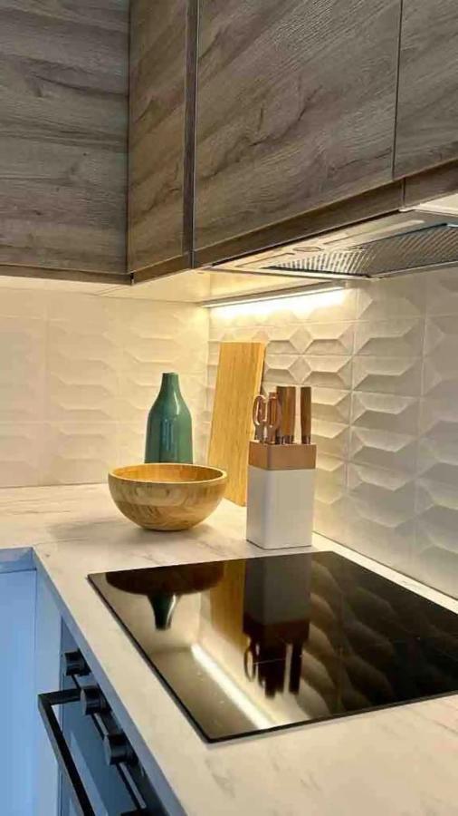 Luxury 2 Bedroom Apartament, Close To San Siro, Fiera And 10 Min Metro To Duomo Милан Экстерьер фото