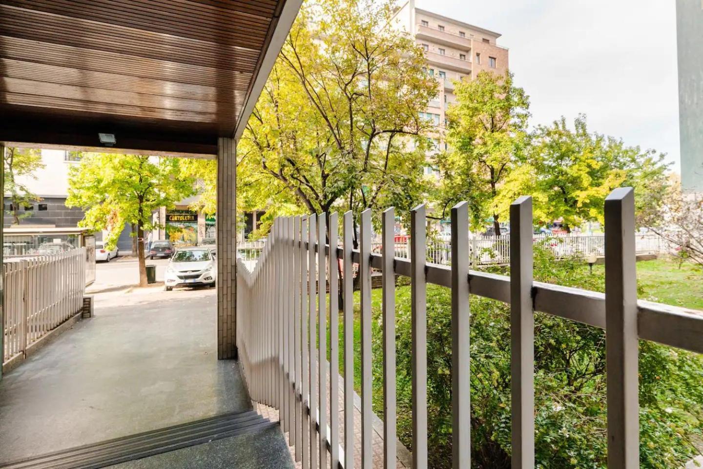Luxury 2 Bedroom Apartament, Close To San Siro, Fiera And 10 Min Metro To Duomo Милан Экстерьер фото
